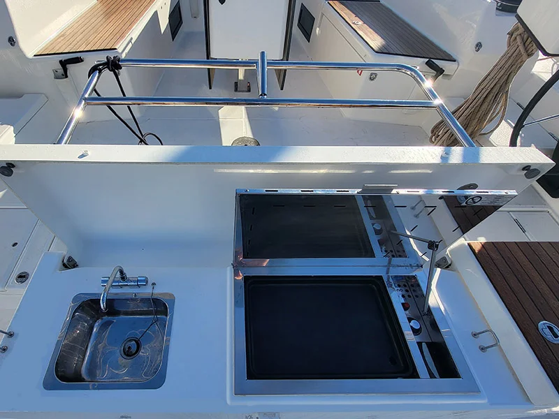 Dufour 470