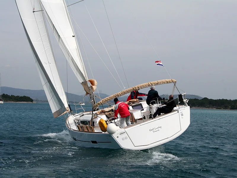 Dufour 460