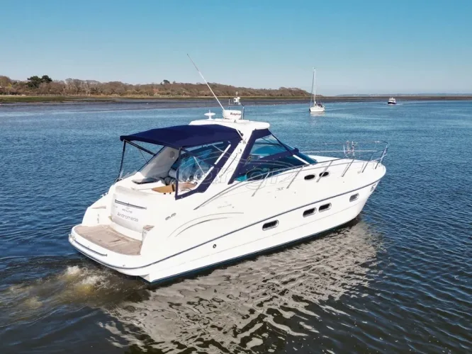 Motor yachts