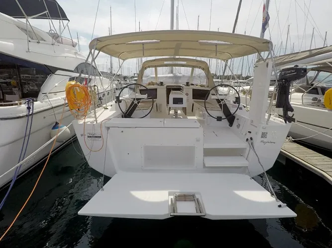 Dufour 430