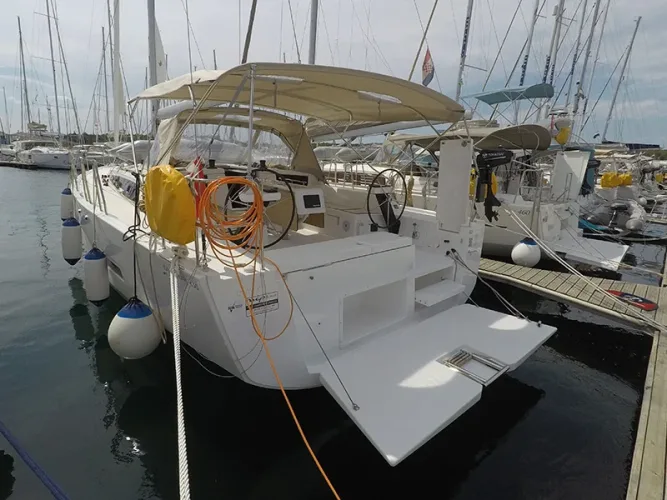 Dufour 430