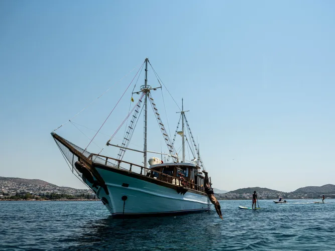 Athenian Cruiser