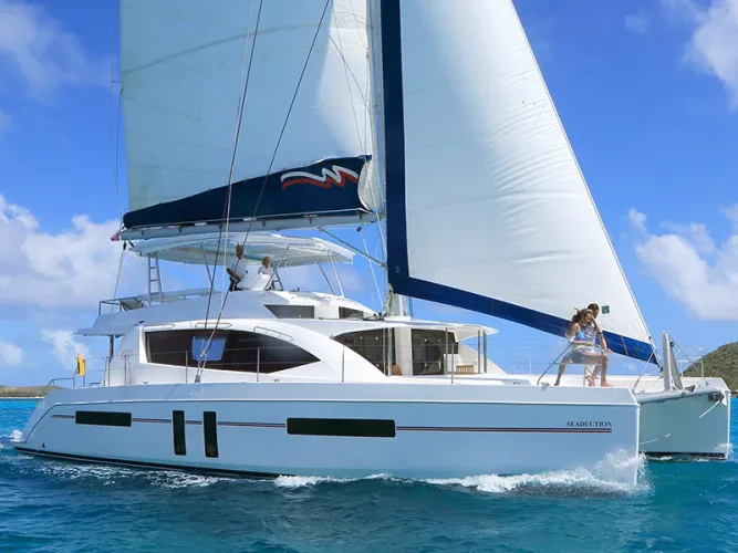 Moorings 5800 Crewed