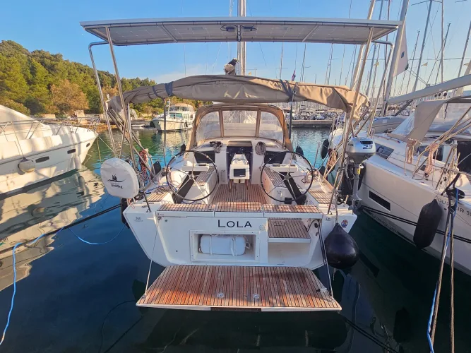 Lola
