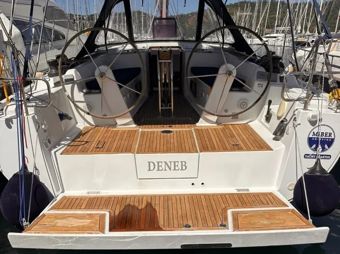 Deneb