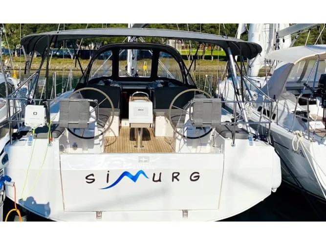 Bavaria C38