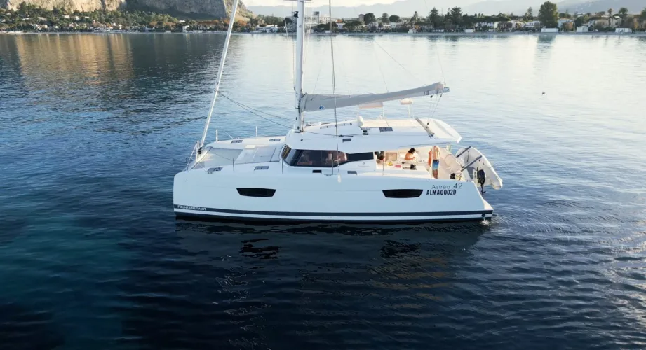 external port side