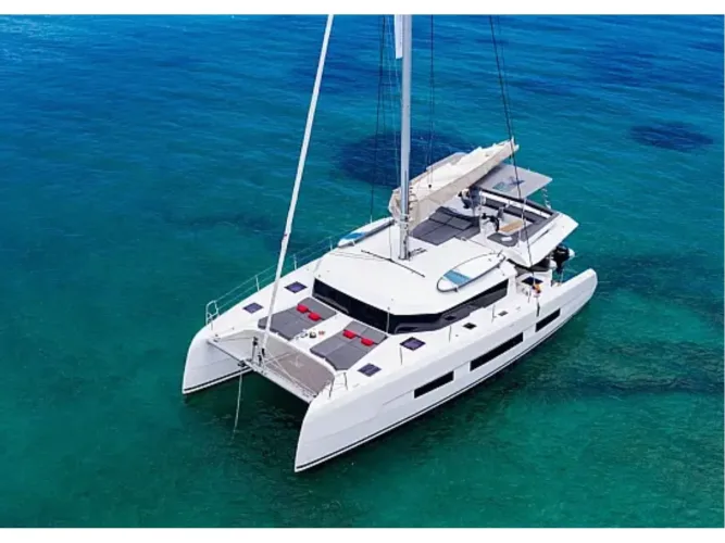 Paris (Dufour Catamaran 48)