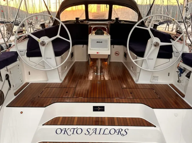 Okto Sailors