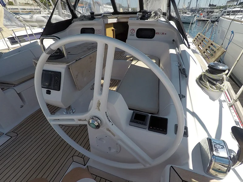 Elan 444 Impression