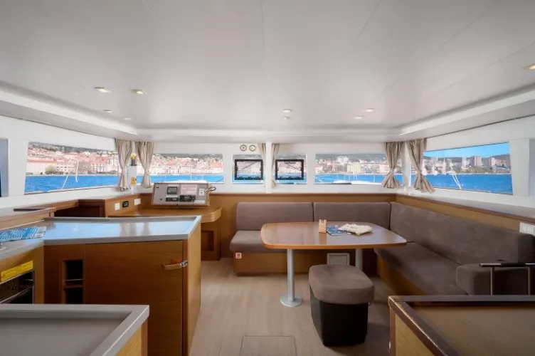 Lagoon 450