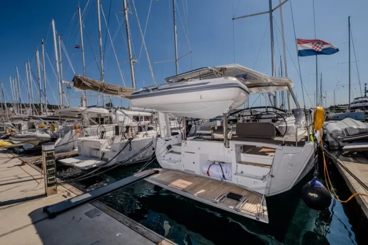 Dufour 48