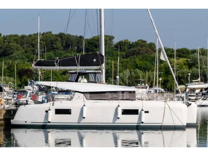 Marina 4