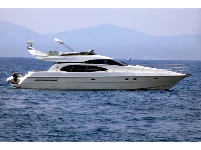 Motor yachts