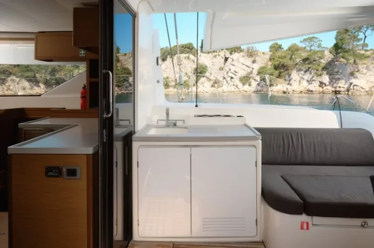 Lagoon 50