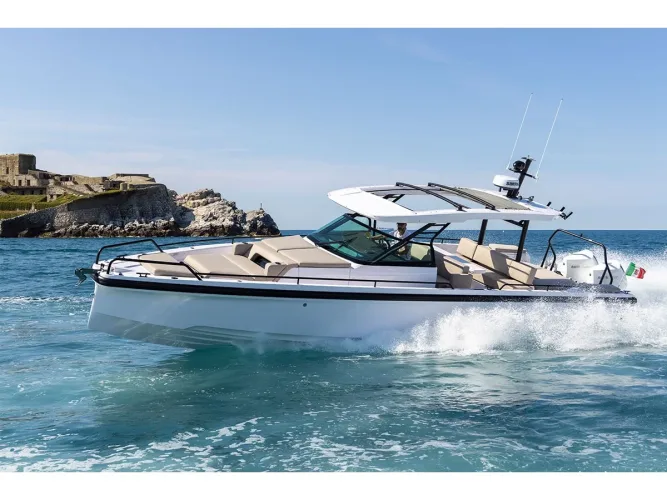 Axopar Boats Axopar 37  Sun Top