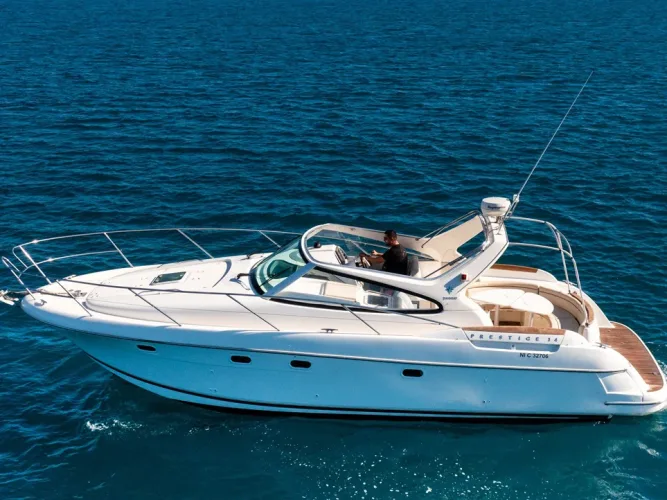 Motor yachts