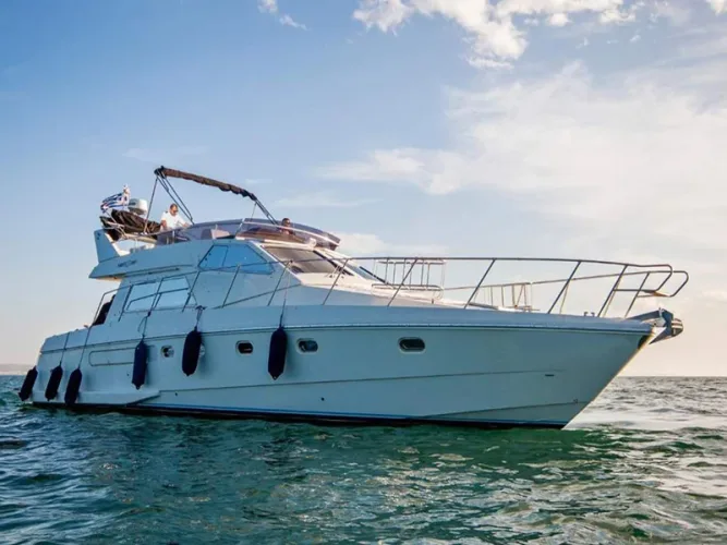Ferretti 47