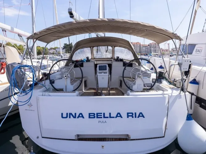 Una Bella Ria