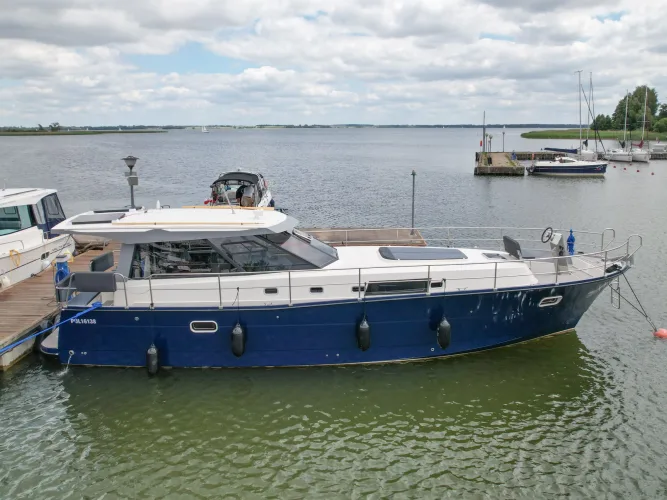 Nautika 1300 Royal