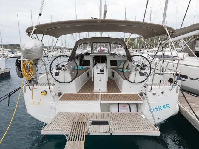OSKAR  new 2024 (air condition, solar panels)